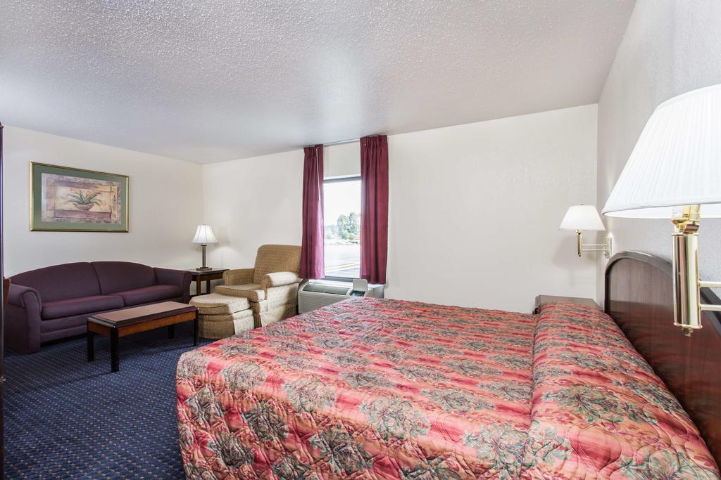 Knights Inn Virginia Beach Lynnhaven Extérieur photo